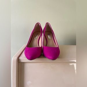 International Concepts pink pumps, size 7